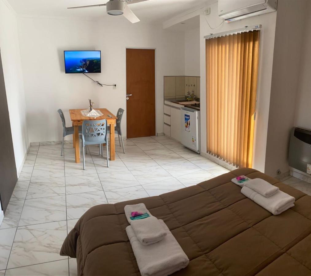 Apart Los Algarrobos Marcos Juarez Exterior foto